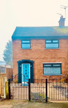 Stylish House Near Chester Zoo